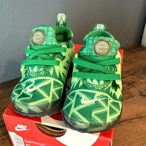 Nike Presto QS Kids Green Patterned Sneakers